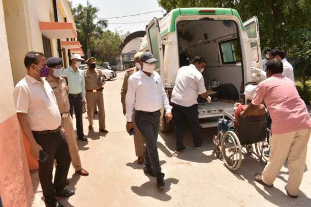 bulandshahar Two migrant workers killed, 12 injured in road accident