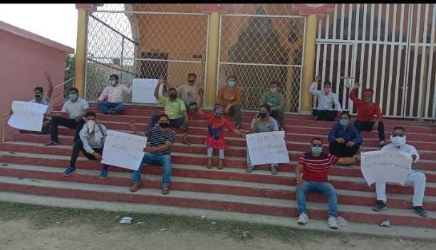 counsilors sit rudrapur to remove MNA