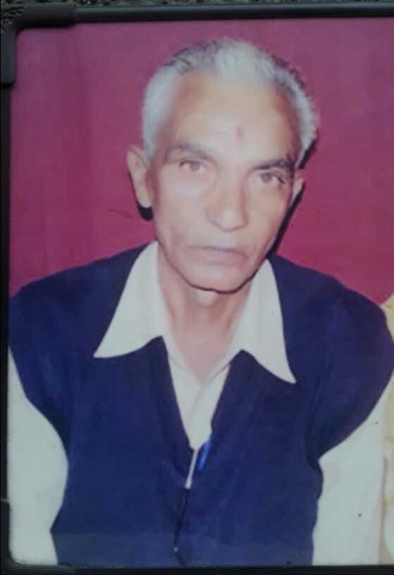 Ramlila's senior artist Ganga Prasad Pant dies.