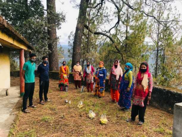 Village women's organizations are playing an important role in the rescue of Corona.