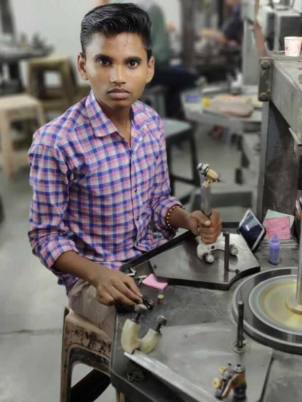 hira mzdoor