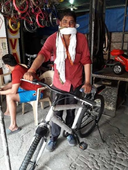 Atlas  marginalized in the 'map' of the bicycle world