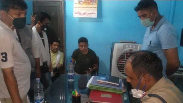 In the name of home quarantine, Congress angry over harassing the family members of Congress General Secretary