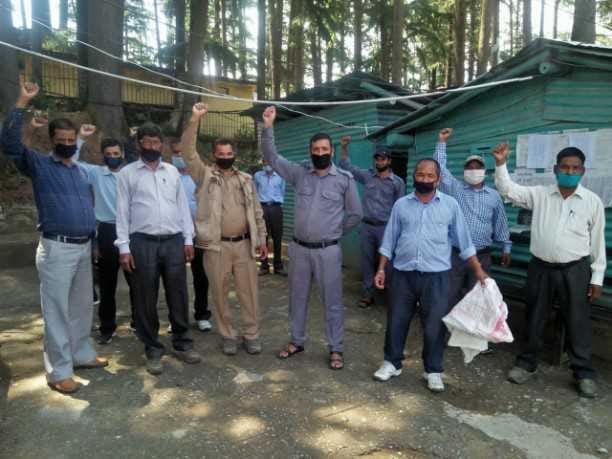 Roadways employees protest second day