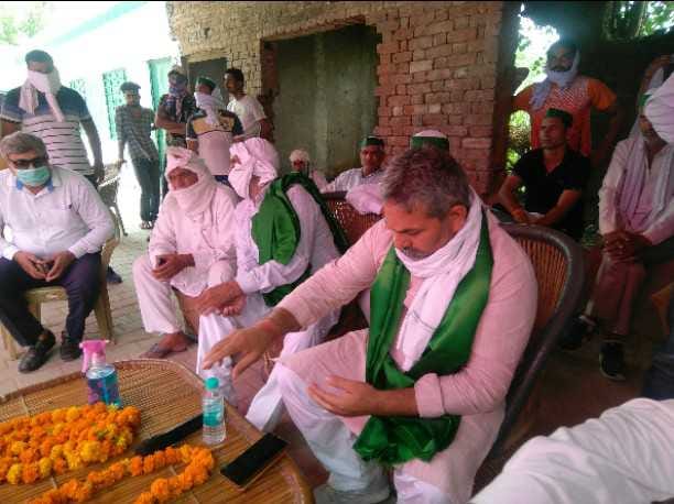 If compensation is not increased, farmers will not give land in any case: Rakesh Tikait