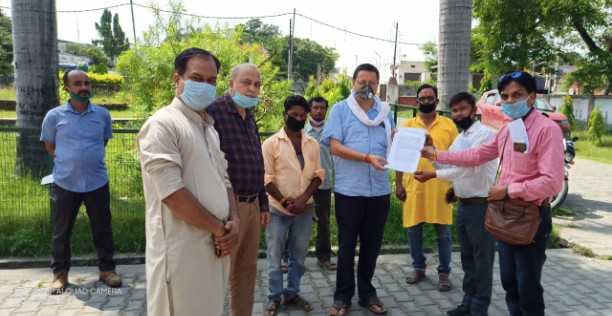 For four months, unemployed religious awakening artists sought help