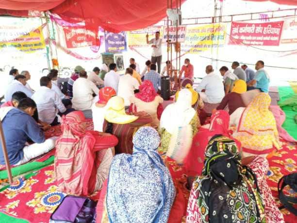pti teachers strike continus 38th day