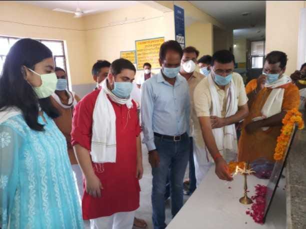 bulandshahar People gathered to donate blood in honor of martyrs