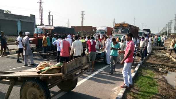 People of Mohalkheda village jammed in Narwana