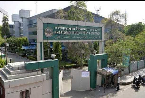 Auction of 269 residential and commercial plots today