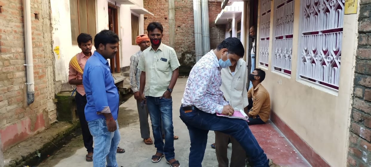 चेकिंग के दौरान 12 उपभोक्ताओं का कटा कनेक्शन