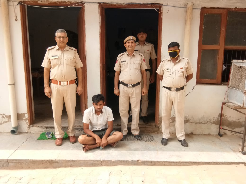 युवक की डंडों-लाठियों से हमला कर हत्या के आरोप में एक गिरफ्तार
