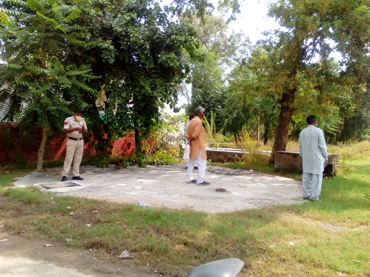 फंदा लगाकर महिला ने की जीवन लीला समाप्त