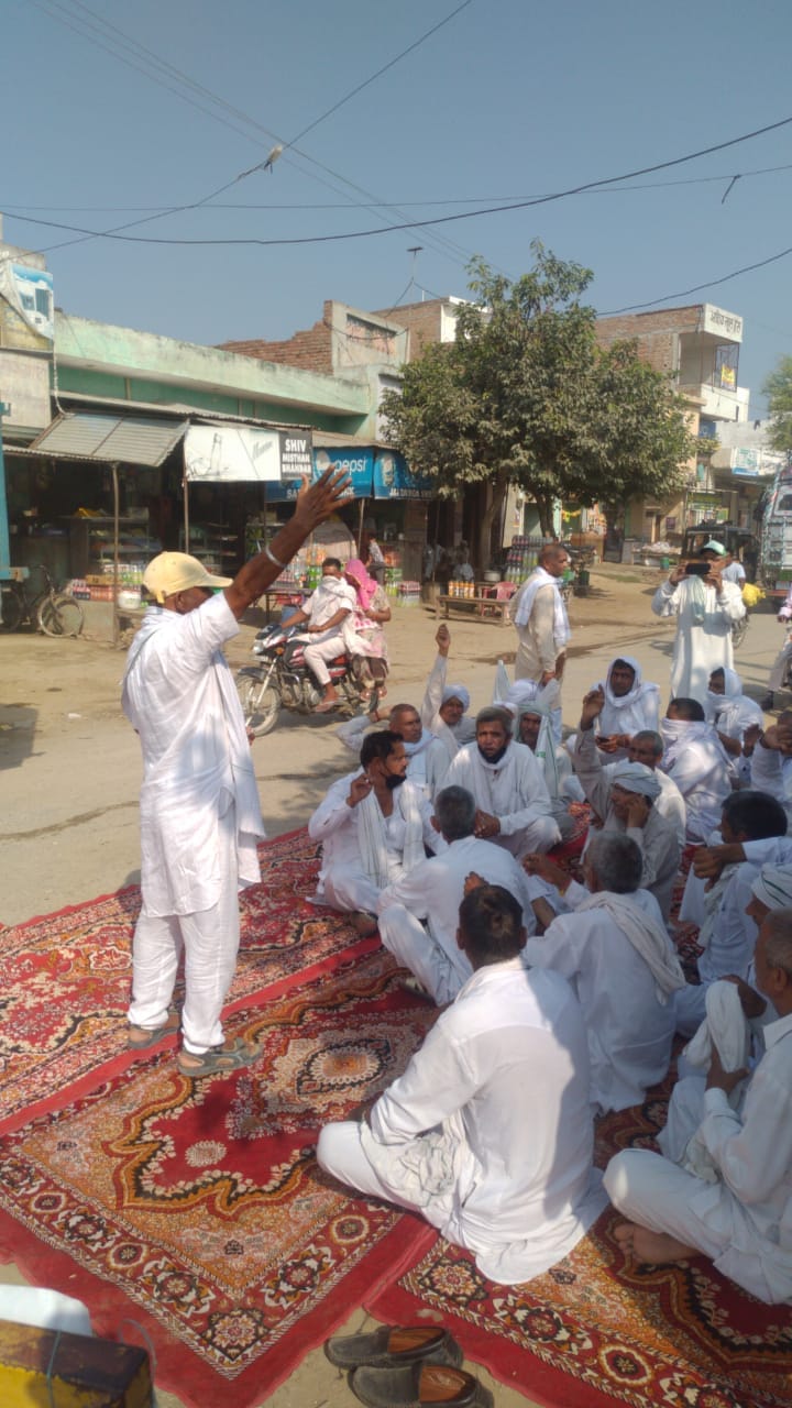 पीपली रैली में जाने वाले आढ़तियों और किसानों को पुलिस ने रोका
