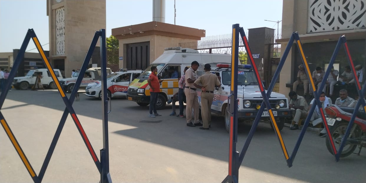 सीआरसयू में भर्तियों में गड़बड़ी का आरोप लगाने वाला प्रोफेसर निलंबित