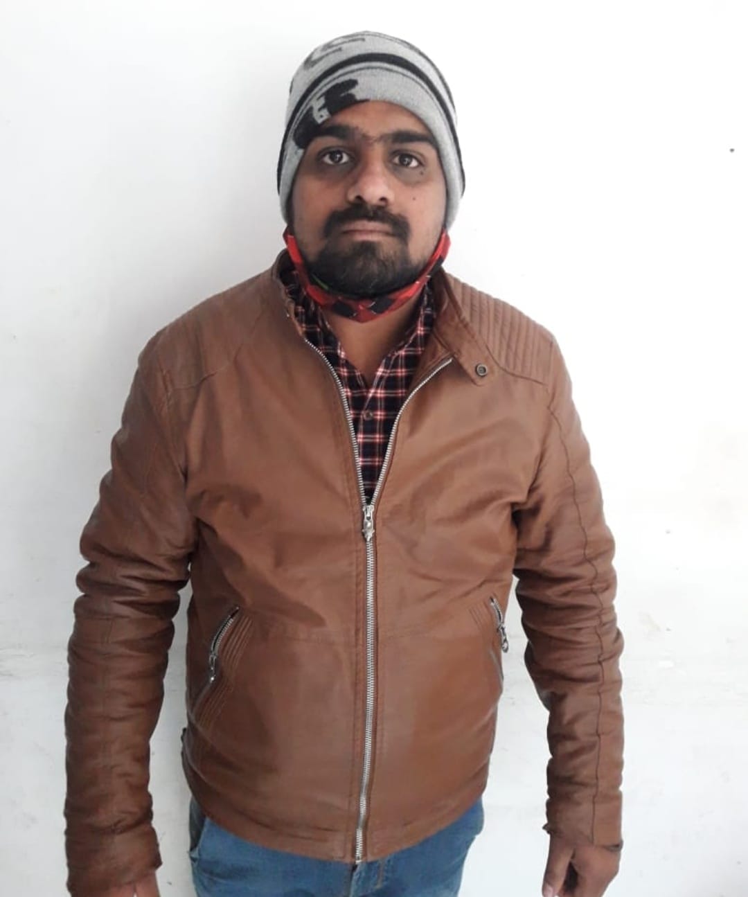 लाखों की ठगी के आरोप में जीडीए का कनिष्ठ सहायक गिरफ्तार