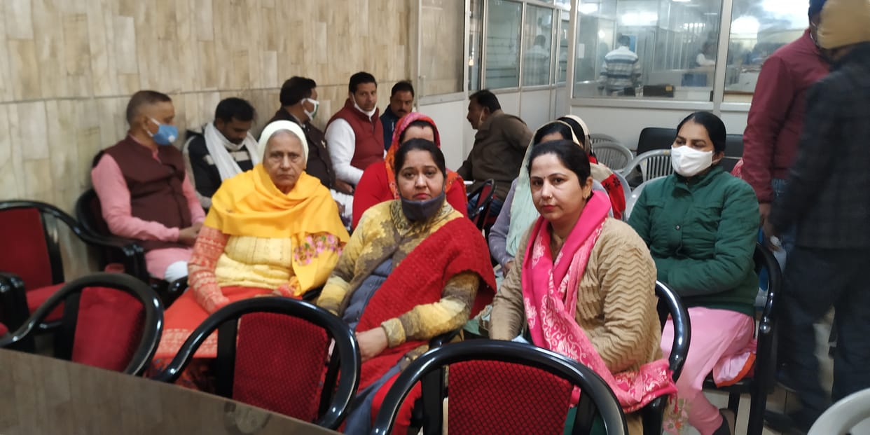 बच गई नगरपरिषद चेयरपर्सन की कुर्सी, विरोधी नहीं जुटा पाए बहुमत