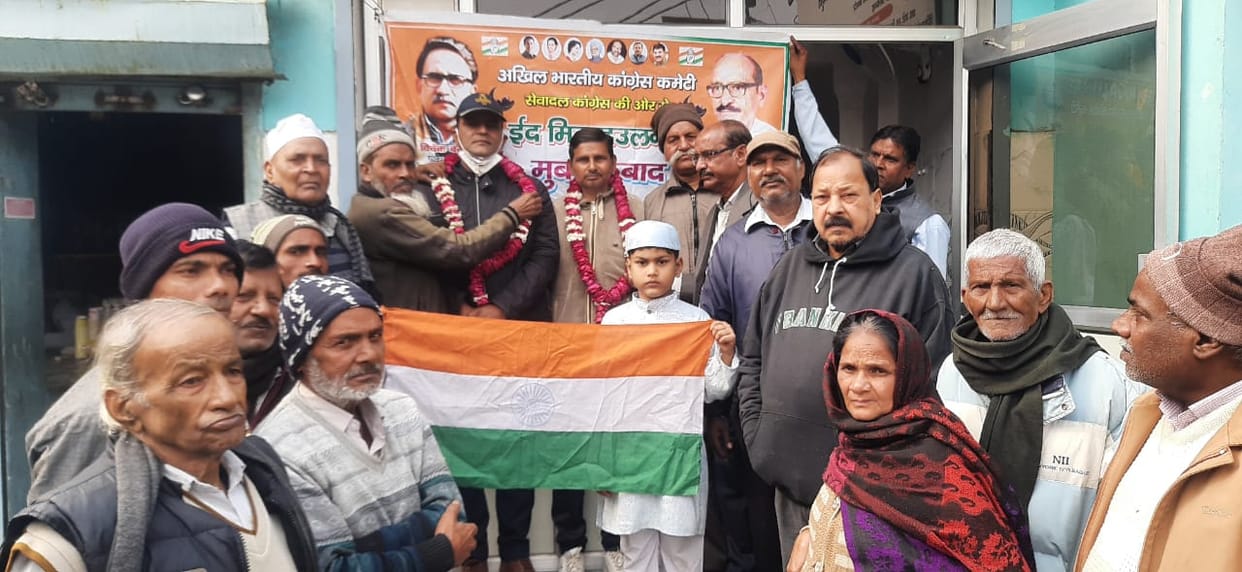कांग्रेस सेवा दल ने सेना दिवस पर पूर्व सैनिकों को सम्मानित किया