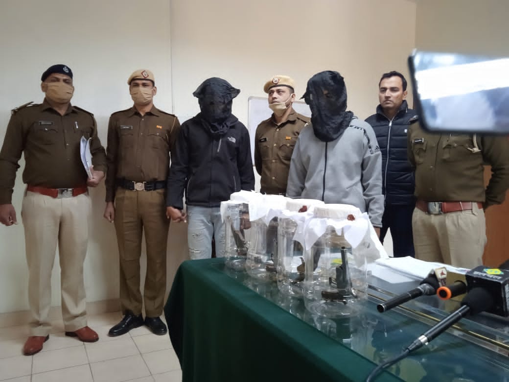 हत्या का प्रयास तथा लूट की वारदात करने के दो आरोपी गिरफ्तार