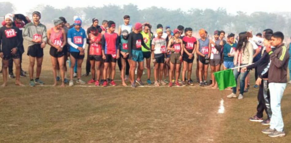 क्रॉस कंट्री दौड़ में विशाल व राधिका बने चैंपियन
