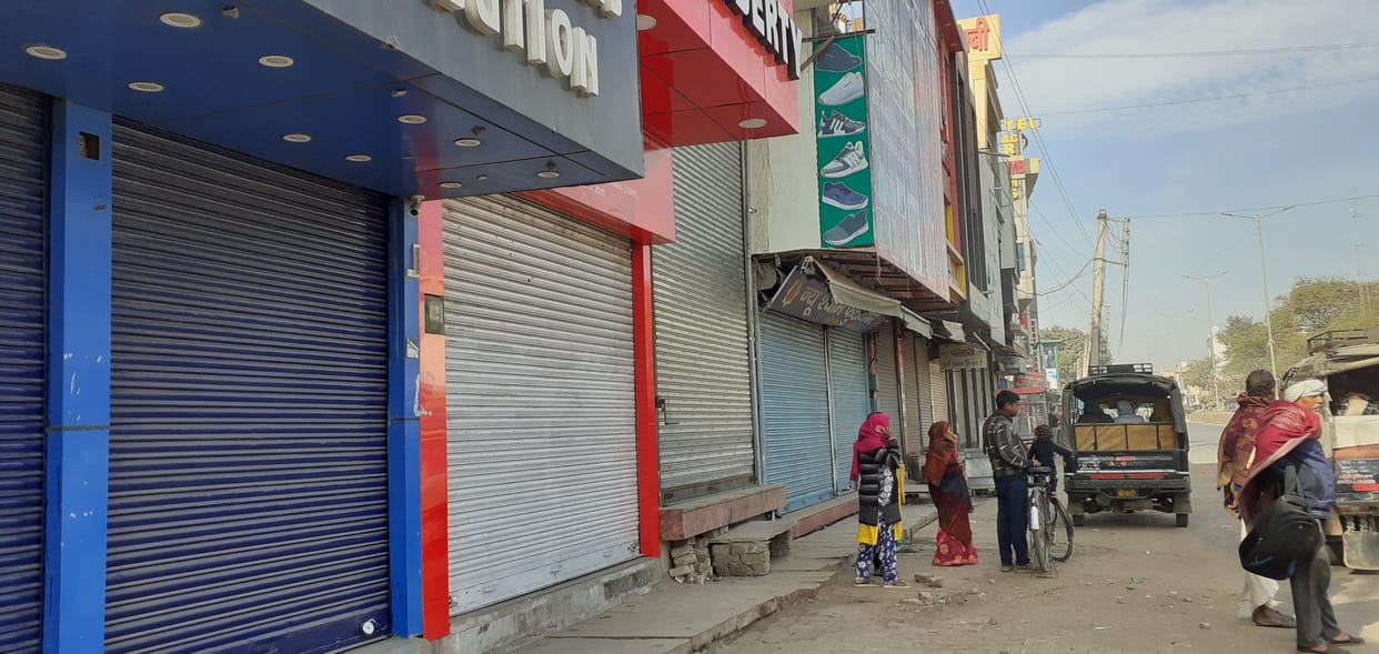 जिला मुख्यालय बचाने को लेकर नारनौल,अटेली और  नांगल चौधरी के बाजार रहे बंद