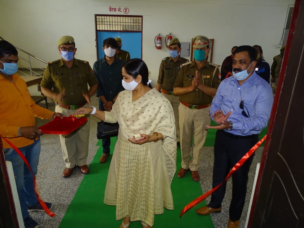 वामा सारथी: पुलिस लाइन में निःशुल्क आंखों की जांच के शिविर का हुआ आयोजन