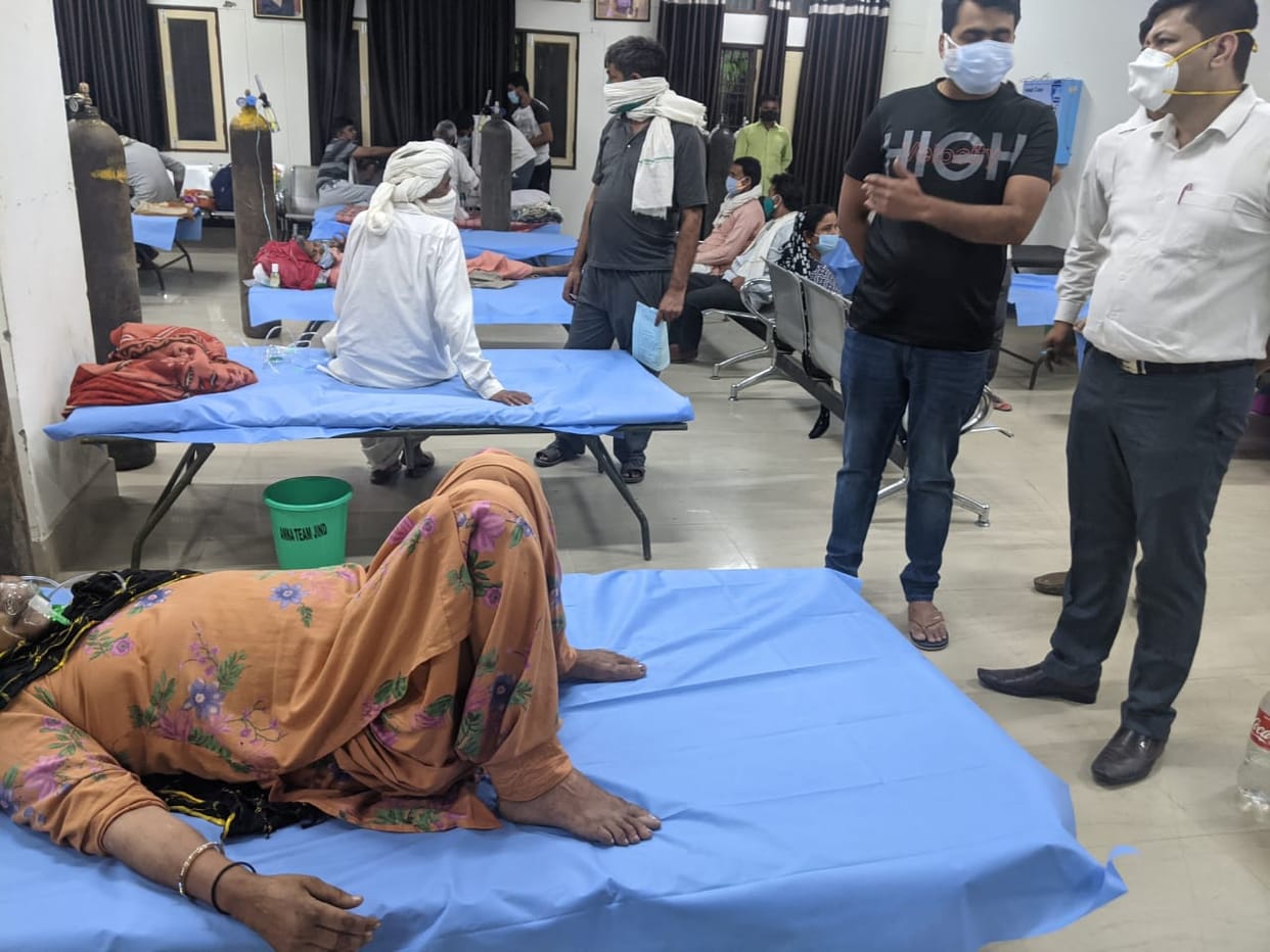 पटरी पर आने लगी व्यवस्था, नागरिक अस्पताल के कोविड वार्ड में 50 बेड हुए खाली