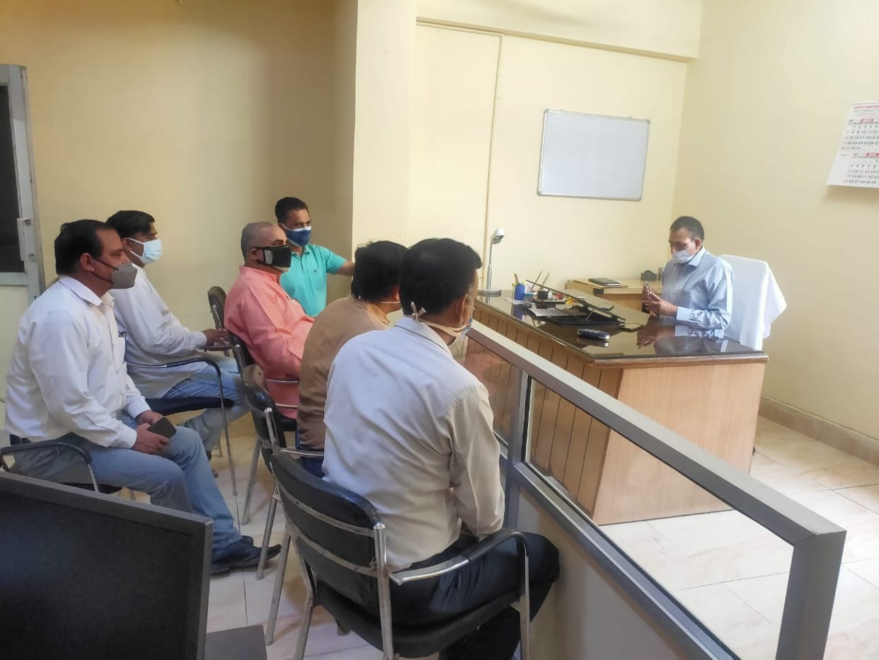 राजनगर एक्सटेंशन में कूड़ा डंपिंग का विरोध, एनजीटी में याचिका डालने की चेतावनी
