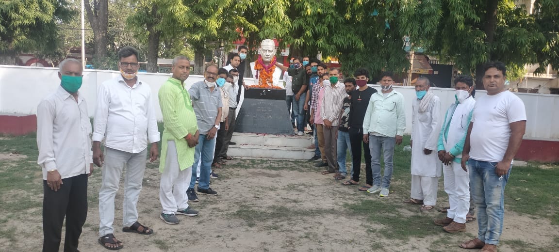 पुण्यतिथि पर कांग्रेसियों ने किसानों के मसीहा को याद किया, श्रद्धांजलि दी