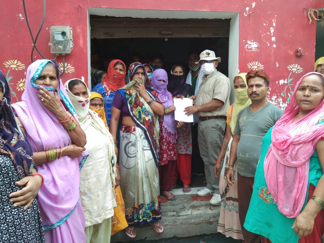 जन समस्याओं से ग्रस्त डोरी नगर क्षेत्र में कांग्रेसियों ने भ्रमण किया