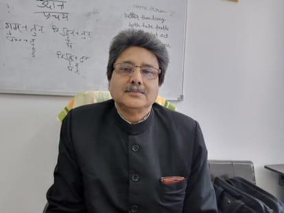 महामारी ने हमसे छीन लिए एएमयू के बड़े-बड़े विद्वान

छात्रों को, समाज को, बौद्धिक जगत को बहुत कुछ देने की तैयारी कर रहे थे
