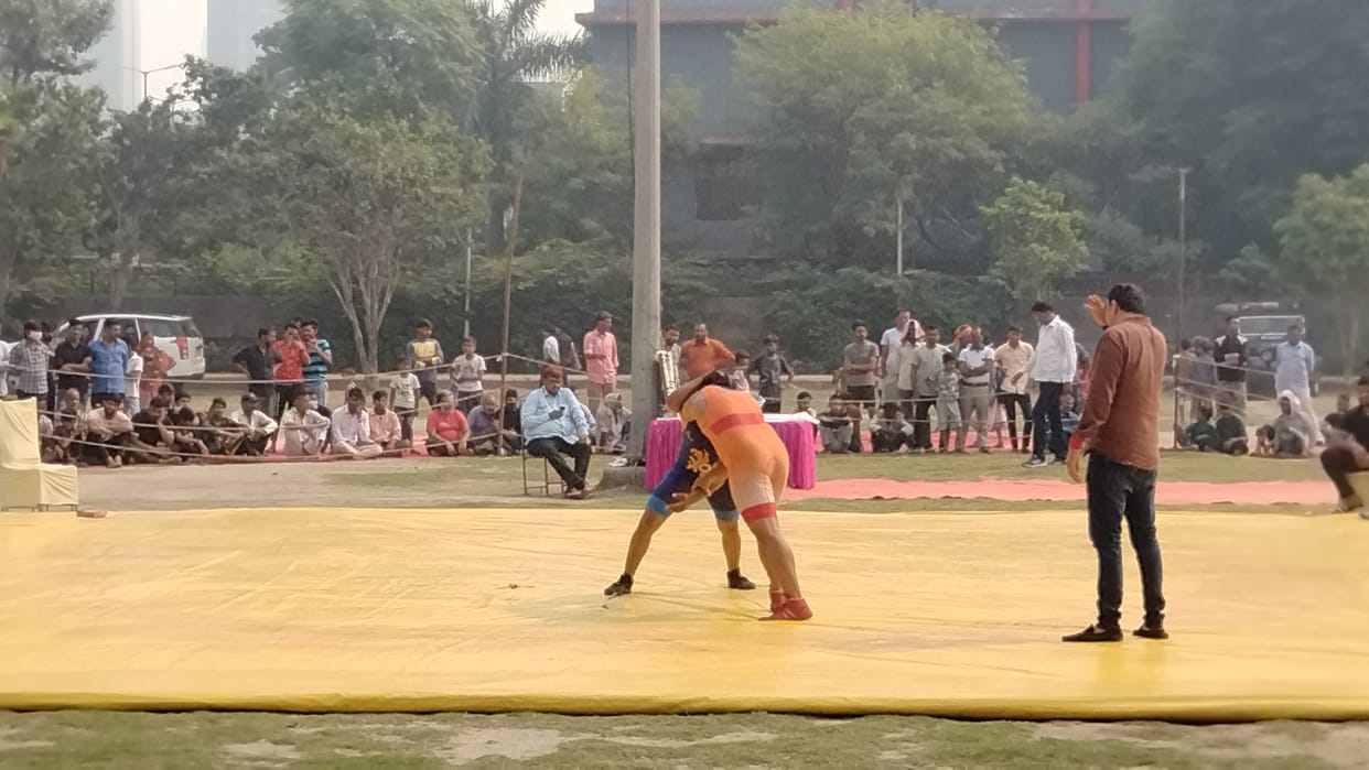 सेक्टर 15 में कुश्ती प्रतियोगिता
