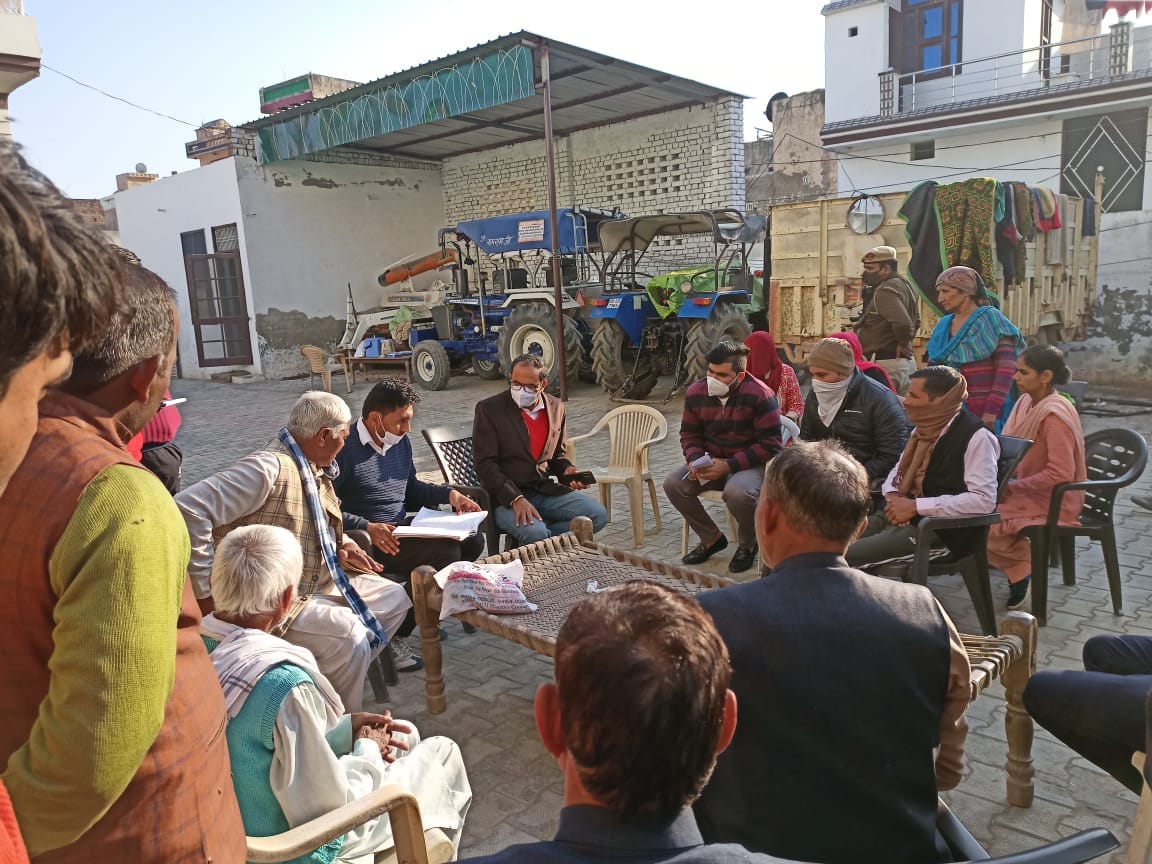 कोरोना वैक्सीन के प्रति लोगों को किया जागरूक