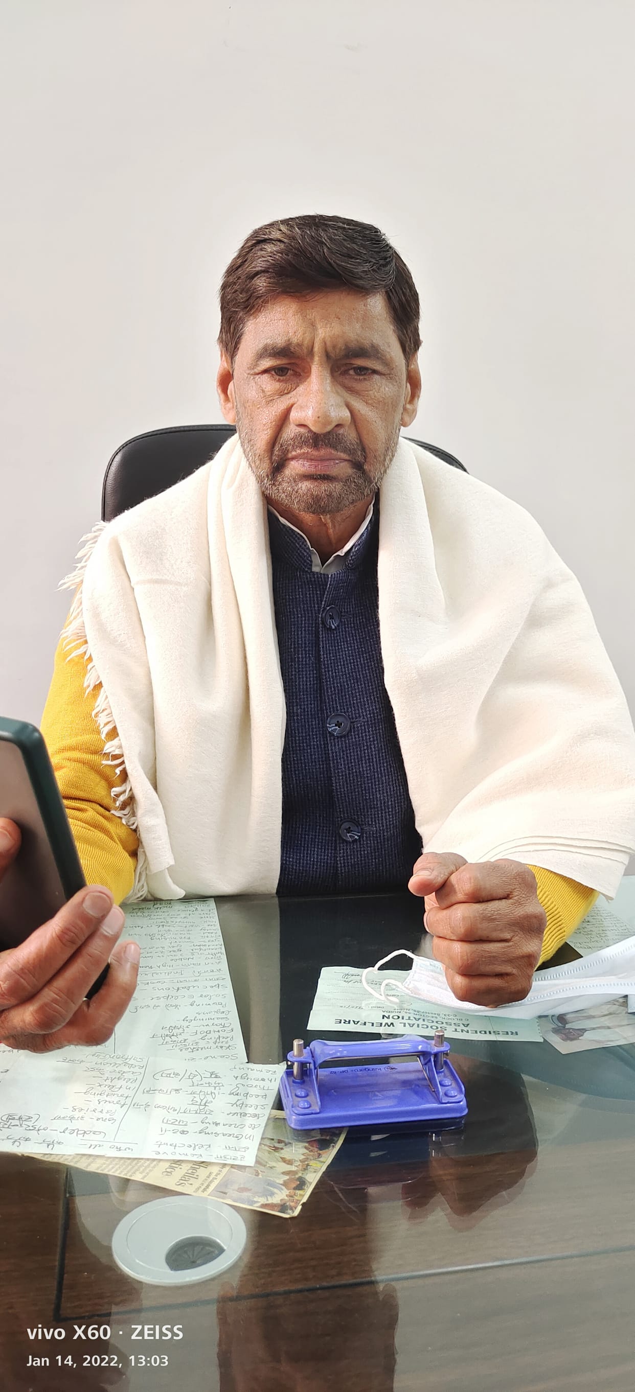 जानिए अपने प्रत्याशी को