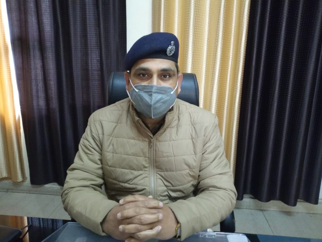 पुलिस पब्लिक तालमेल से ही   कोरोना महामारी 
पर पाया जा सकता है काबू