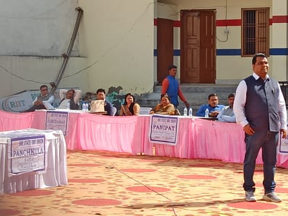 अस्थाई मान्यता प्राप्त स्कूलों को स्थाई बनाने के लिए एकजुट हुए स्कूल संचालक