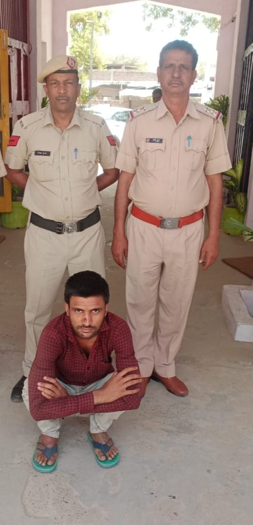 नगदी चोरी के आरोपी को पुलिस ने किया काबू, नगदी बरामद न्यायालय में पेश कर भेजा रिमांड पर