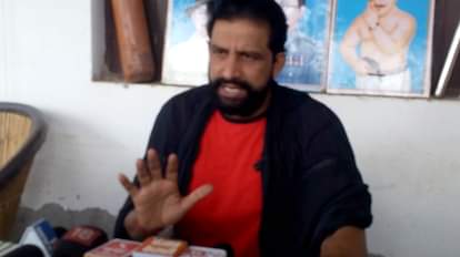 कांवड़ यात्रा को लेकर पत्रकारों से वार्ता करते नवीन जयहिंद।