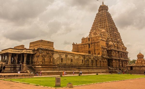BRIHADESHWAR TEMPLE: History, Architecture, Features &   Significance