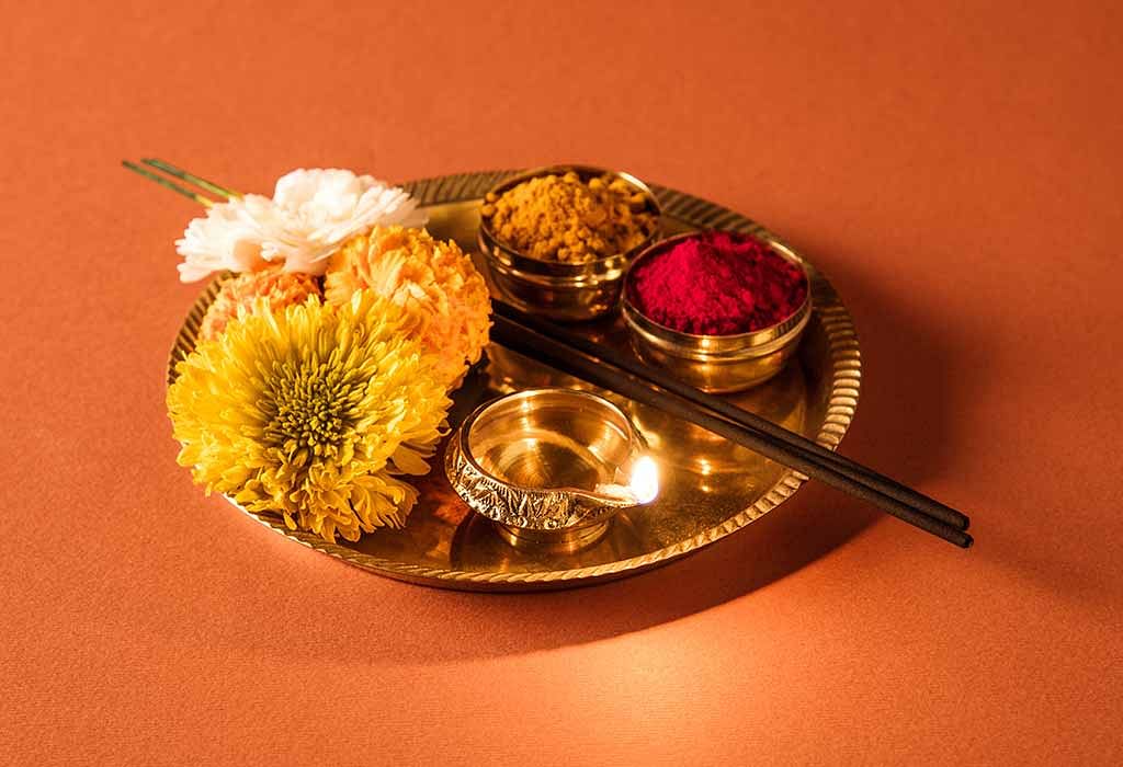 Know which flower to be offered to which god in workship to get fortunate life