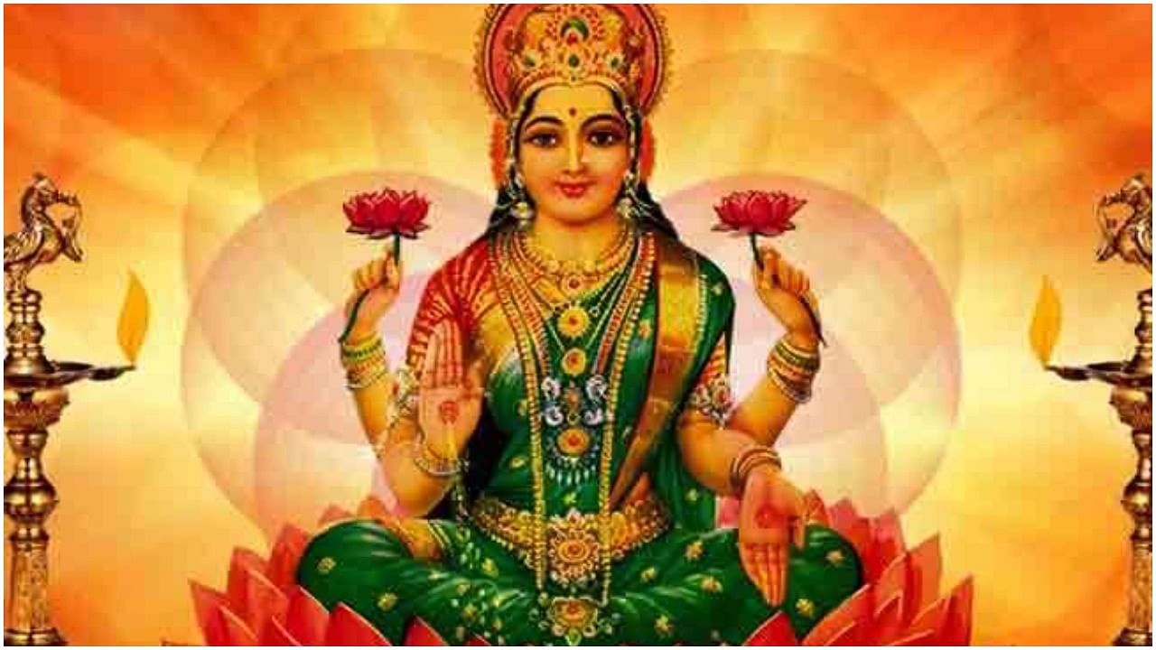 10 ways to please Goddess Lakshmi which could make your fortune shine