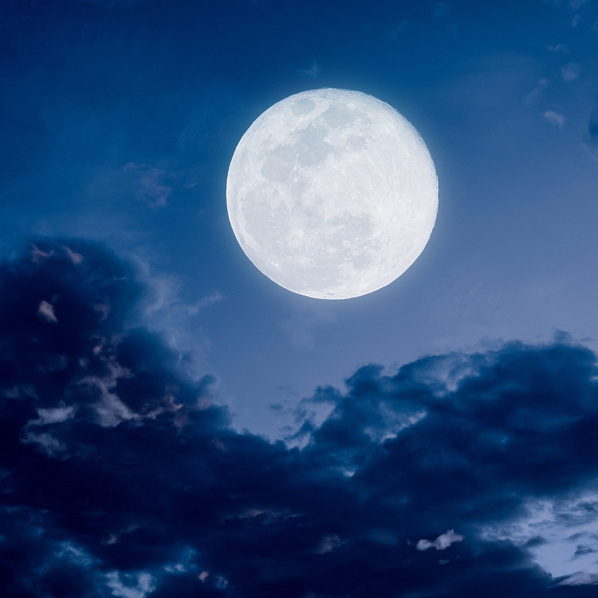 Astrology Special- Some Important Facts Related To The Moon, Read Here