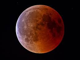 Lunar Eclipse 2022: Know the special Yog formed, time and effect of eclipse