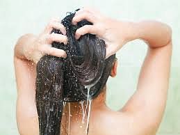 क्यों नही धोनें चाहिए गुरुवार के दिन बाल, जानें इससे जुड़ा कारण