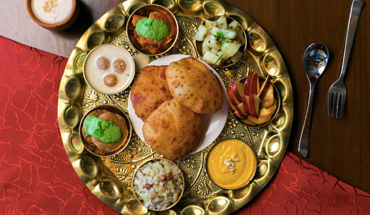 Navratri 2022 : नवरात्रि में व्रत के खाने को लेकर ना हों परेशान, दिल्ली-NCR के इन रेस्टोरेंट्स का कर