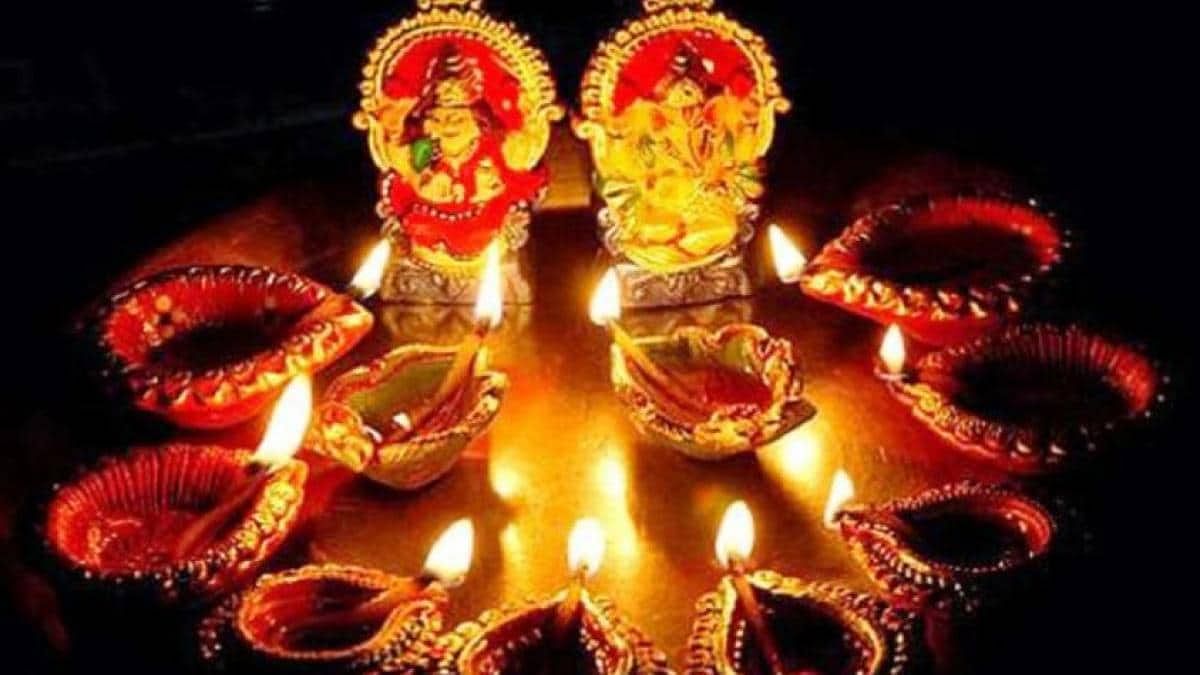 Diwali 2022: दिवाली के दिन इन 10 गलतियों के कारण नहीं मिलता लक्ष्मी पूजा का फल