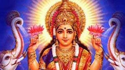 Shukrawar Upay: आज शुक्रवार के दिन करें मां लक्ष्मी को प्रसन्न करने के लिए ये उपाय, घर में नहीं रहेग