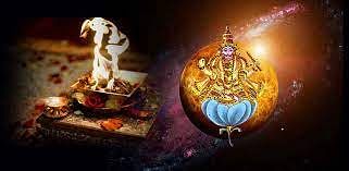 Shukra Upay : कुंडली में शक्तिशाली शुक्र बनाता है व्यक्ति को धनवान, शुक्र को शुभ करने के लिए करें ये