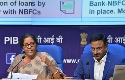 10 Public Sector Banks Merged into 4 Entities, Here's the Details of These Banks