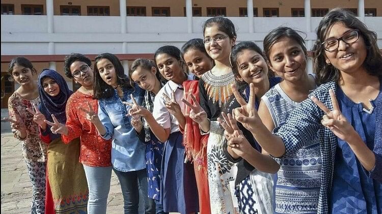 MoE Target: 50% of Girls Passing Class 12 in India Should Have a Job-Related Skill by 2025-26